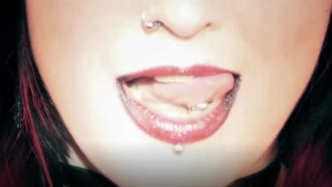 Zunge snake eyes piercing Snake Bites