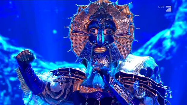 The Masked Singer Switzerland Video Stimmgewaltig Der Seegott Mit Song Of Silence Von Disturbed Prosieben