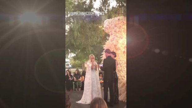 Kaley Cuoco Karl Cook So Emotional War Ihre Traum Hochzeit