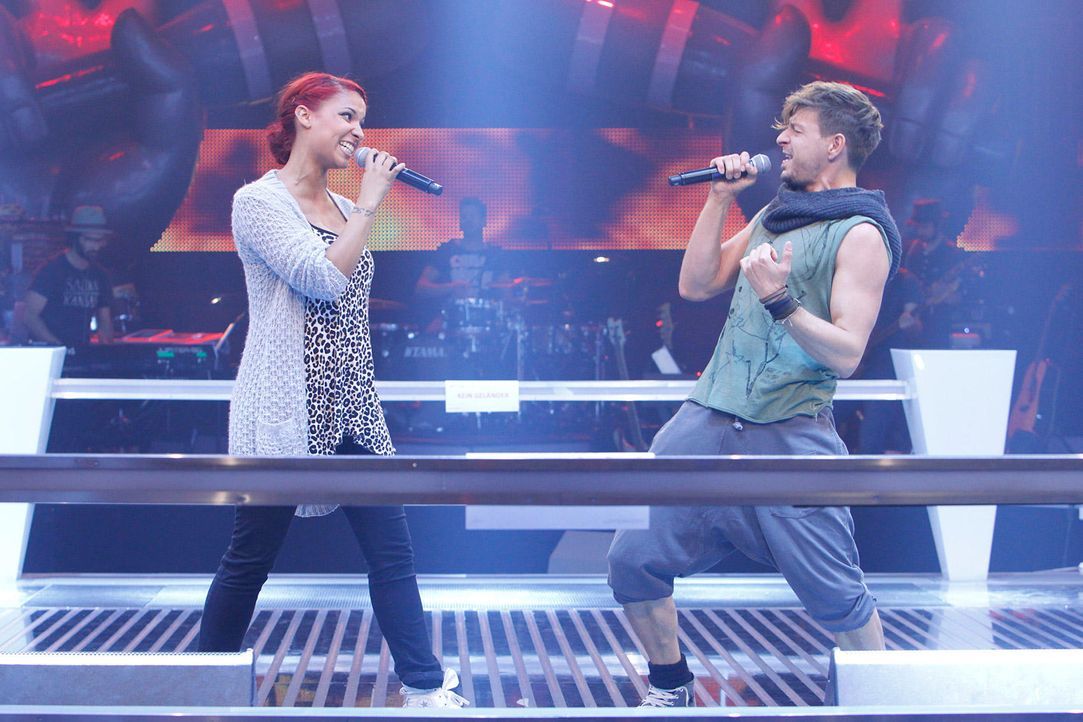 battle-luca-vs-jenna-14-the-voice-of-germany-huebnerjpg 1700 x 1133 - Bildquelle: SAT1/ProSieben/Richard Hübner