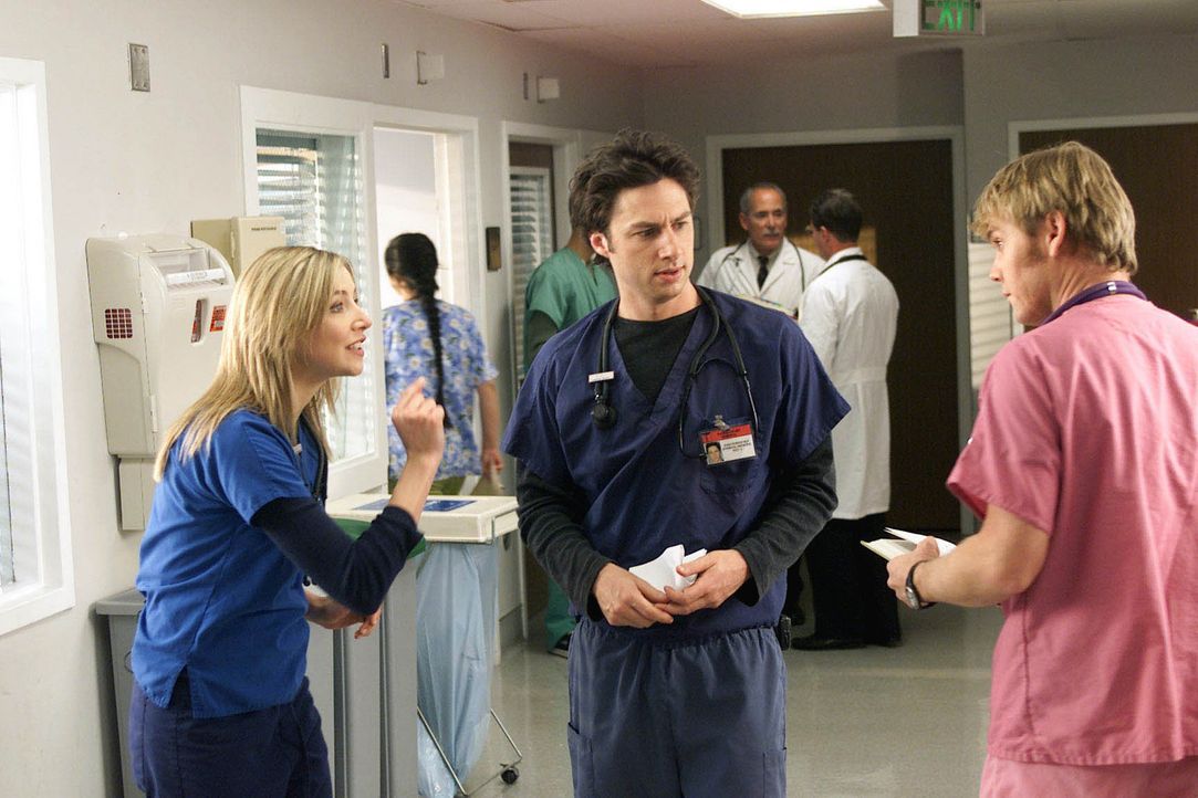 Zur großen Verärgerung von J.D (Zach Braff, M.). und Co. wird in der Klinik das Erscheinen eines Kollegen namens Dr. Fisher (Jay Mohr, r.) angekü... - Bildquelle: Touchstone Television