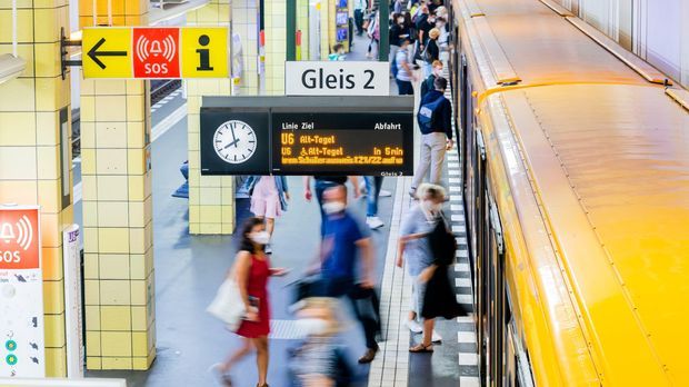 Menschen wünschen sich günstigeren Nahverkehr