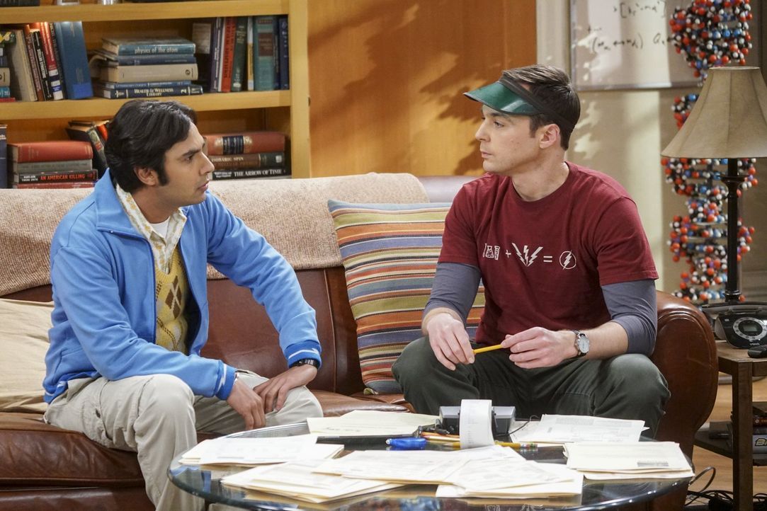 Die Comic-Con steht mal wieder vor der Tür und die Vorfreude von Raj (Kunal Nayyar, l.) und Sheldon (Jim Parsons, r.) könnte nicht größer sein. Raj... - Bildquelle: 2016 Warner Brothers