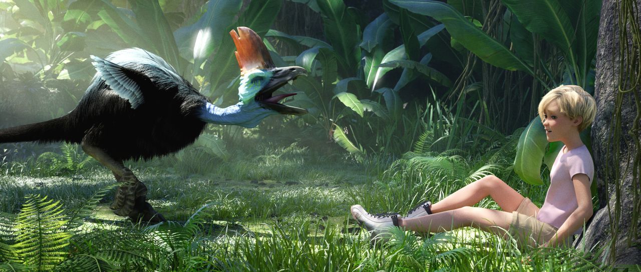 Lautstark kreischt ein Kakadu die kleine Jane (r.) an, die verängstigt auf dem Dschungelboden sitzt ... - Bildquelle: Constantin Film