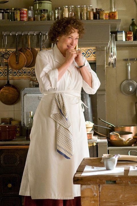 Paris 1949: Gelangweilt von ihrem Hausfrauendasein sucht Julia Child (Meryl Streep) eine sinnvolle Aufgabe. Deshalb schreibt sie ein Kochbuch, das s... - Bildquelle: 2009 Columbia Pictures Industries, Inc. All Rights Reserved.