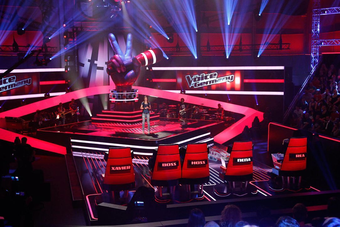 isabell-02-the-voice-of-germany-staffel-2-epi06-showjpg 2000 x 1333 - Bildquelle: SAT.1/ProSieben/Richard Hübner