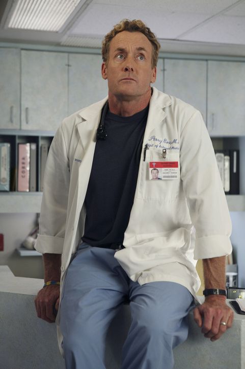 Er hat immer das letzte Wort: Auch beim Streit mit Elliott gibt Dr. Cox (John C. McGinley) nicht klein bei ... - Bildquelle: Touchstone Television