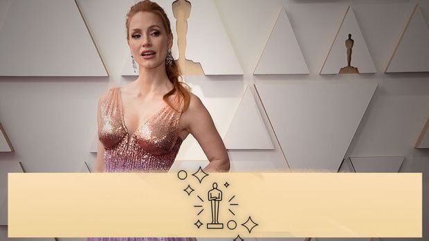 Jessica Chastain - Oscar Red Carpet 2022