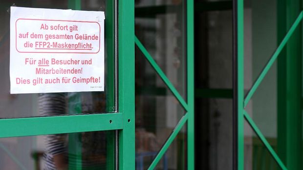 Deshalb gibt es aktuell wieder viele Corona-Ausbrüche in Heimen