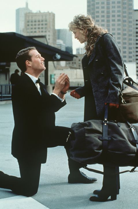 Eines Tages fühlt sich Jimmy (Chris O'Donnell, l.) bemüßigt, seiner Freundin Anne (Renée Zellweger, r.) einen Heiratsantrag zu machen. Mit einem läs... - Bildquelle: New Line Cinema