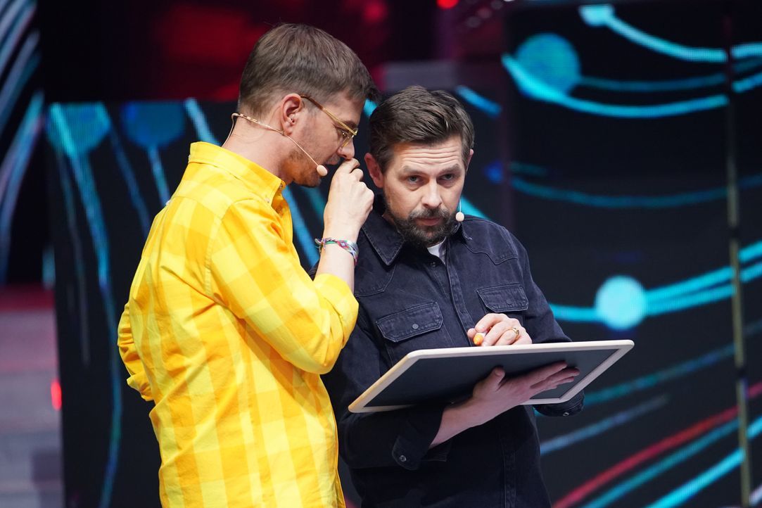 Joko Winterscheidt (l.); Klaas Heufer-Umlauf (r.) - Bildquelle: Stefan Gregorowius ProSieben / Stefan Gregorowius