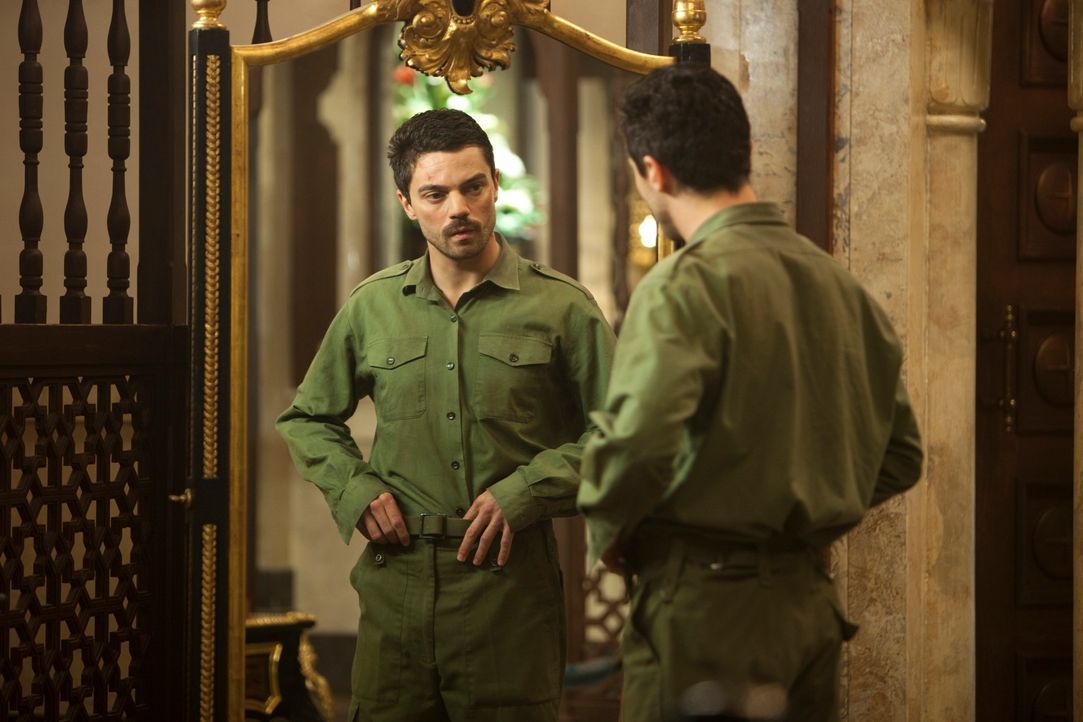 Als Doppelgänger von Saddam Husseins ältestem Sohn beginnt für den irakischen Soldaten Latif Yahia (Dominic Cooper) ein höllischer Albtraum aus dem... - Bildquelle: 2013, Falcom Media