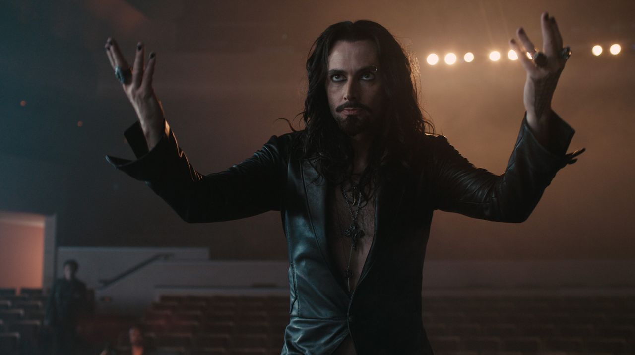 Auch der Zauberer und angebliche Vampir-Experte Peter Vincent (David Tennant) will zunächst Charleys Behauptungen keinen Glauben schenken. Doch dan... - Bildquelle: Lorey Sebastian, John Bramley Dreamworks Studios.  All rights reserved