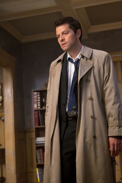 Als plötzlich Castiel (Misha Collins) auftaucht und Sam und Dean erklärt, dass er Jesse wegen seiner besonderen Gabe töten musste, sind die nicht... - Bildquelle: Warner Bros. Television