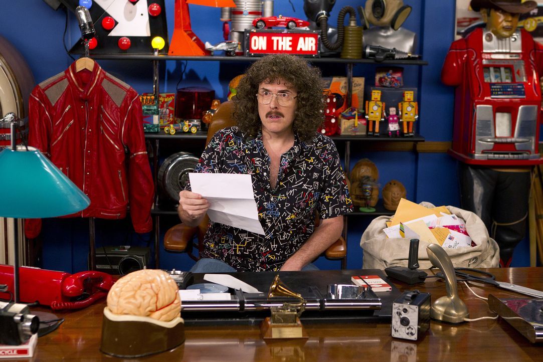 Ted hat Schwierigkeiten eine Begleitung für ein Weird Al Yankovic (Weird Al Yankovic) Konzert zu finden ... - Bildquelle: 20th Century Fox International Television