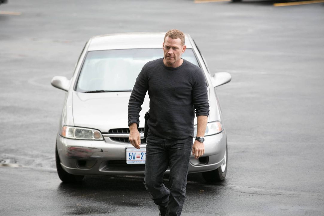 Wird er Rache für seinen Bruder an Finley nehmen? Koz (Max Martini) ... - Bildquelle: 2013-2014 NBC Universal Media, LLC. All rights reserved.