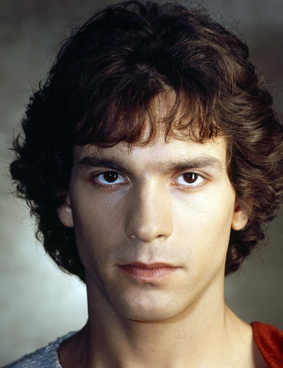 Caesars Großneffe Octavius (Santiago Cabrera) hat ziemlich viele, einflussreiche Feinde, die ihm nach dem Leben trachten ... - Bildquelle: Hallmark Entertainment