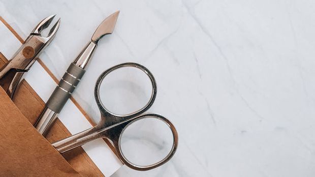 Die Beauty-Tools gegen rissige Nagelhaut