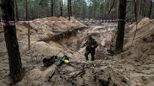Über 400 Leichen in zurückeroberter Stadt gefunden - Selenskyj spricht von "Massengrab"