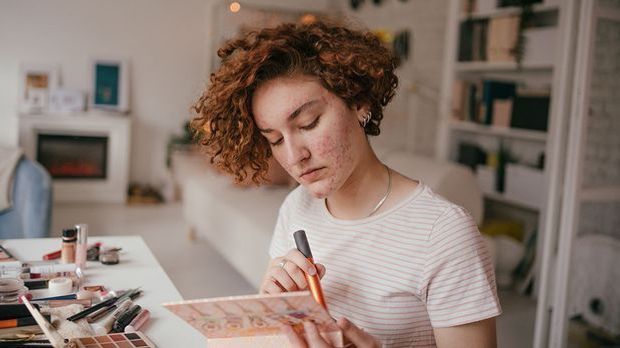 Was hilft gegen lästige Pickel und welche Make-up Tipps helfen die Mitesser z...