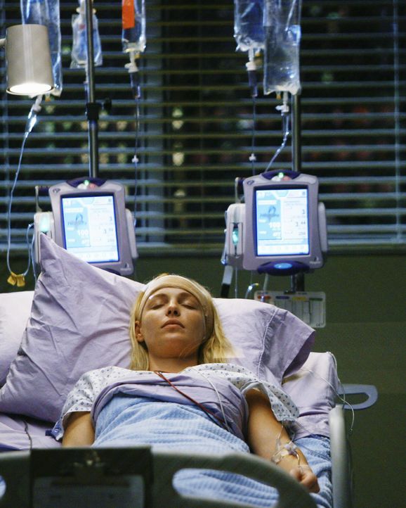 Der große Tag ist gekommen: Izzie (Katherine Heigl) wird am Gehirn operiert, um den Tumor zu entfernen. Derek wird sie gemeinsam mit der Onkologin D... - Bildquelle: Scott Garfield 2009 American Broadcasting Companies, Inc. All rights reserved. NO ARCHIVE. NO RESALE.
