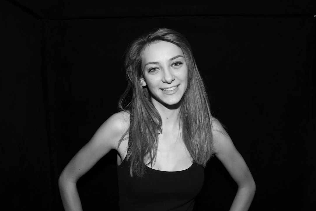 GNTM-Stf10-Epi05-Fotobooth-43-Adriane-Thomas-Hayo - Bildquelle: Thomas Hayo