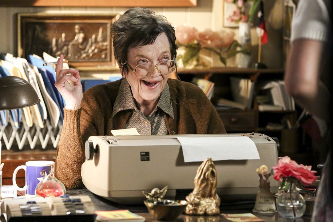 Peg (Nancy Linehan Charles) - Bildquelle: Michael Yarish 2019 CBS Broadcasting / Michael Yarish