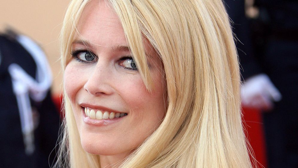 Claudia Schiffer Bei Prosieben Fashion Hero