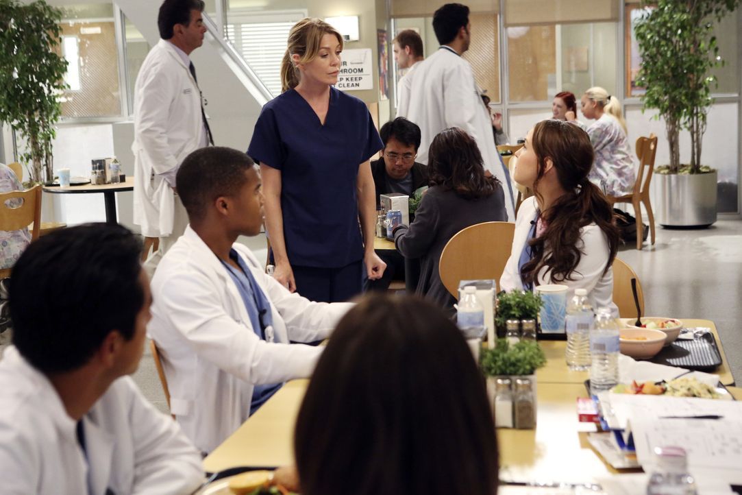 Während Mark nach dem Flugzeugabsturz um sein Leben kämpft, führt Meredith (Ellen Pompeo, M.) als Stationsärztin, ein gnadenloses Regime ... - Bildquelle: ABC Studios
