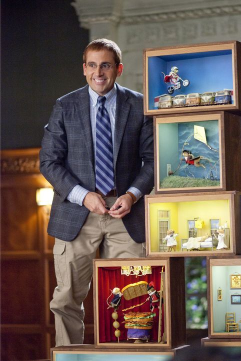 Als der ehrgeizige Manager Tim Barry (Steve Carell) kennen lernt, der in seiner Freizeit ausgeklügelte Schaukästen mit ausgestopften Mäusen bastelt,... - Bildquelle: Merie Weismiller Wallace 2010 DW Studios LLC. All Rights Reserved.
