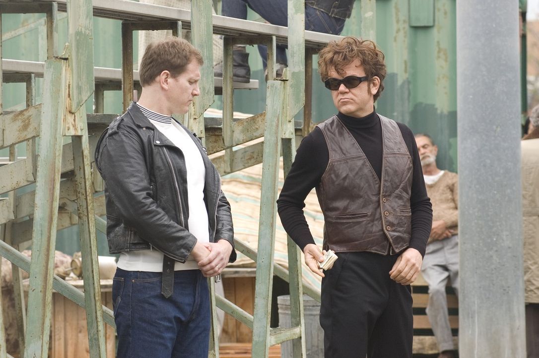 Dewey (John C. Reilly, r.) landet in der Drogenhölle - und es scheint keinen Weg zurück zu geben ... - Bildquelle: 2007 Columbia Pictures Industries, Inc.  and GH Three LLC. All rights reserved.