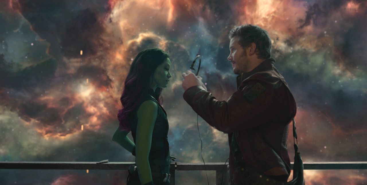 Gamora (Zoë Saldana, l.); Peter Quill/Star-Lord (Chris Pratt, r.) - Bildquelle: © Marvel 2014
