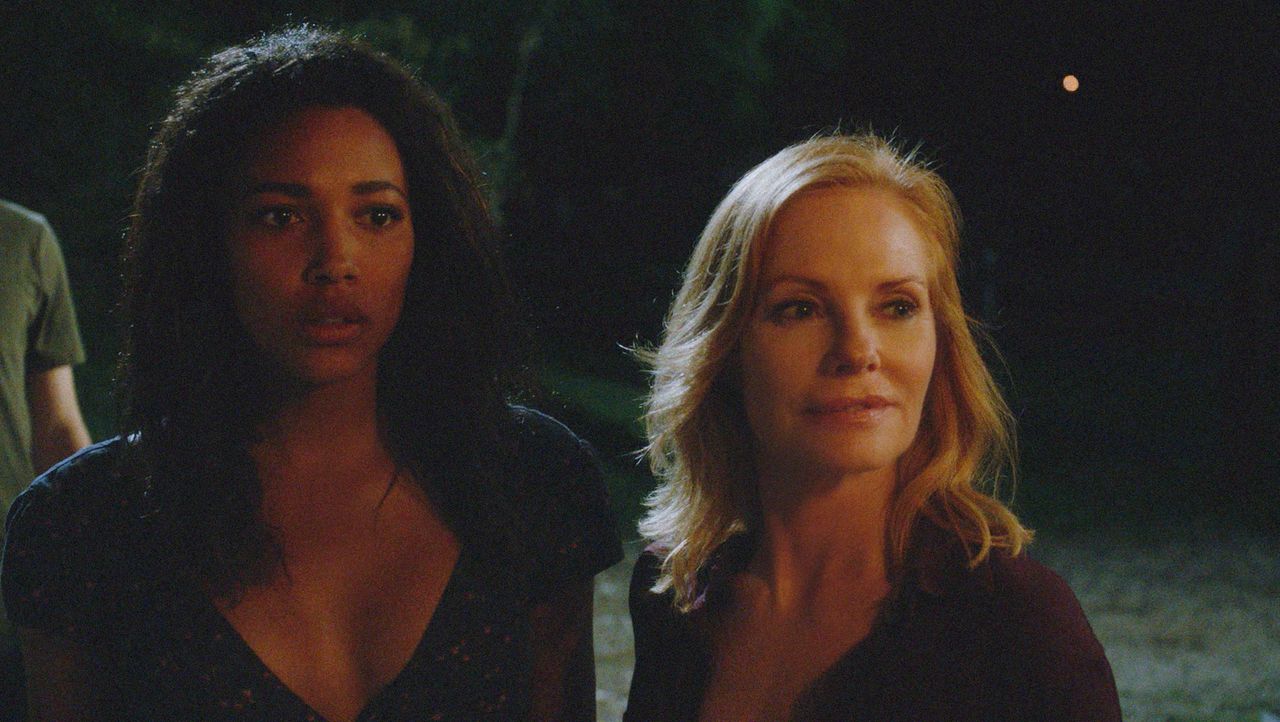 Под куполом актеры. Под куполом 3 9. Под куполом сериал норри. Rachelle lefevre под куполом. Джулия шамуэй актриса.