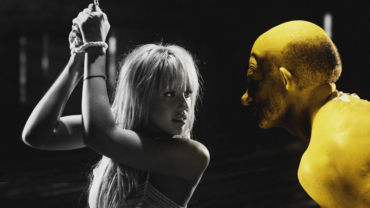 Willkommen in Sin City: Yellow Bastard (Nick Stahl, r.) ist ein sadistischer Vergewaltiger. Eines Tages gelingt es ihm, das liebenswerte Mädchen Na... - Bildquelle: Dimension Films