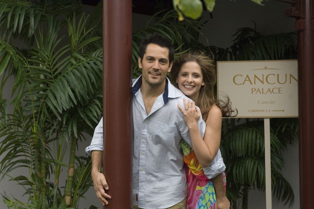 Aus Liebe zu ihrem Ehemann Ryan (Michael Landes, l.) holt Anwältin Jess (Sarah Michelle Gellar, r.) seinen Bruder auf Bewährung aus dem Knast. Ein f...