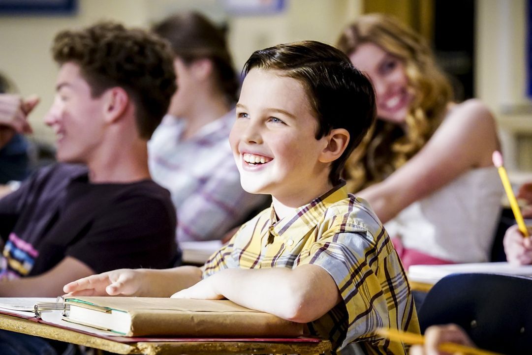 Während Sheldon (Iain Amitage) nach Dallas reicht, um dort eine Schule für Hochbegabte zu begutachten, hat seine Familie tatsächlich mit seiner Abwe... - Bildquelle: Warner Bros.