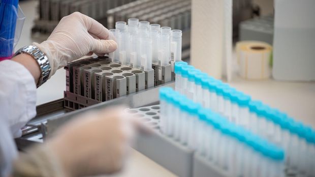 Corona-Entwicklung: Vorsichtiger Optimismus bei Virologen