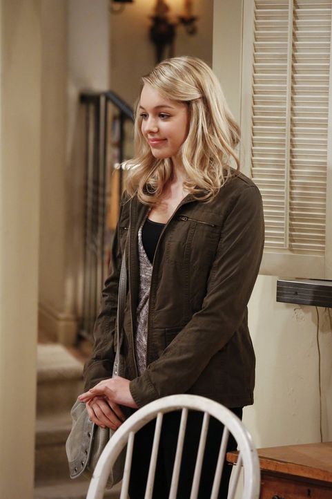 Violet (Sadie Calvano) muss Christy und Bonnie etwas Ungewöhnliches gestehen ... - Bildquelle: Warner Bros. Television