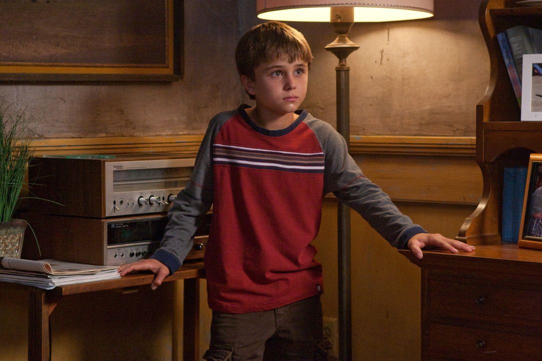 Die Brüder Dean und Sam kommen nach Alliance in Nebraska, wo sich merkwürdige Dinge zutragen. Bald stoßen sie auf einen Jungen namens Jesse (Gatt... - Bildquelle: Warner Bros. Television