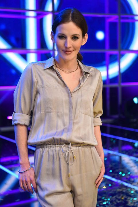In "TEAMWORK - Spiel mit deinem Star" lässt Jeannine Michaelsen Stars für ihre Fans antreten ... - Bildquelle: Willi Weber © ProSieben / Willi Weber