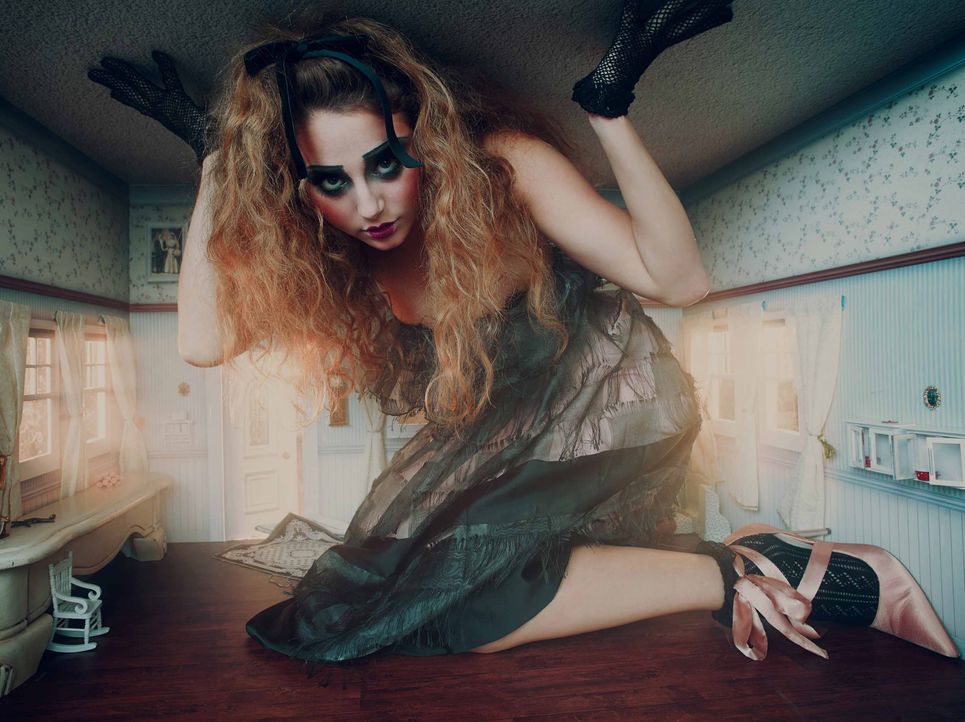 AliceWonderland-Carina_TEASER_ - Bildquelle: ProSieben/Kimberley Gordon