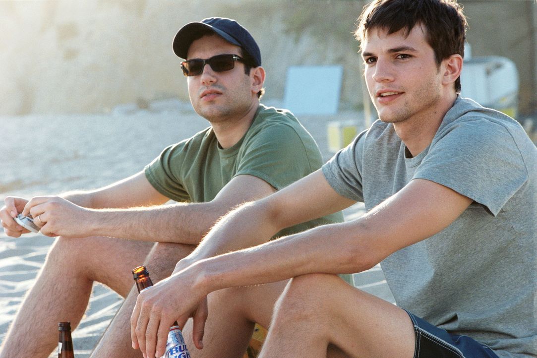 Die beiden Brüder Oliver (Ashton Kutcher, r.) und Graham Martin (Ty Giordano, l.) führen ein eher geregeltes Leben. Eines Tages jedoch lernt Olive... - Bildquelle: Touchstone Pictures. All rights reserved