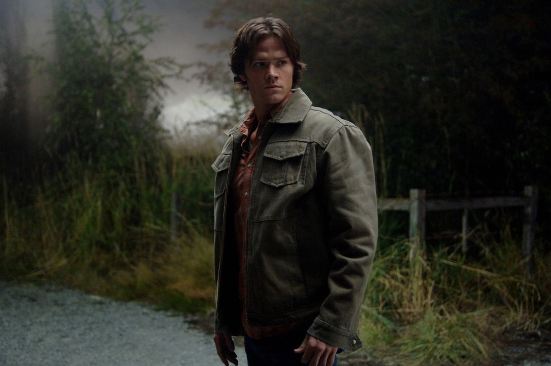 Sam (Jared Padalecki) und Dean untersuchen eine Kleinstadt, die von einer Reihe seltsamer Morde geplagt wird ... - Bildquelle: Warner Bros. Television