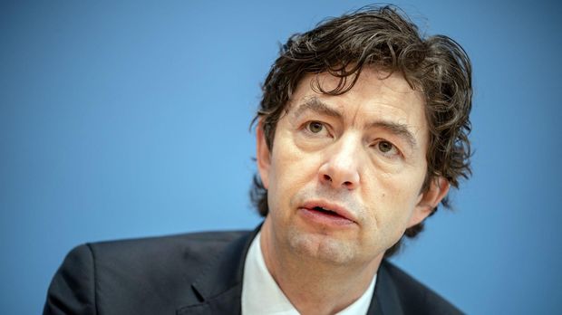 Drosten: Boostern als effektive Waffe im Kampf gegen Omikron