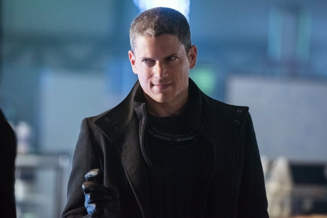 Snart (Wentworth Miller) liebt seine neue, selbsterschaffene Welt, während Rip auf dem Raumschiff schon beinahe die Hoffnung aufgeben hat, die Legio... - Bildquelle: Warner Brothers