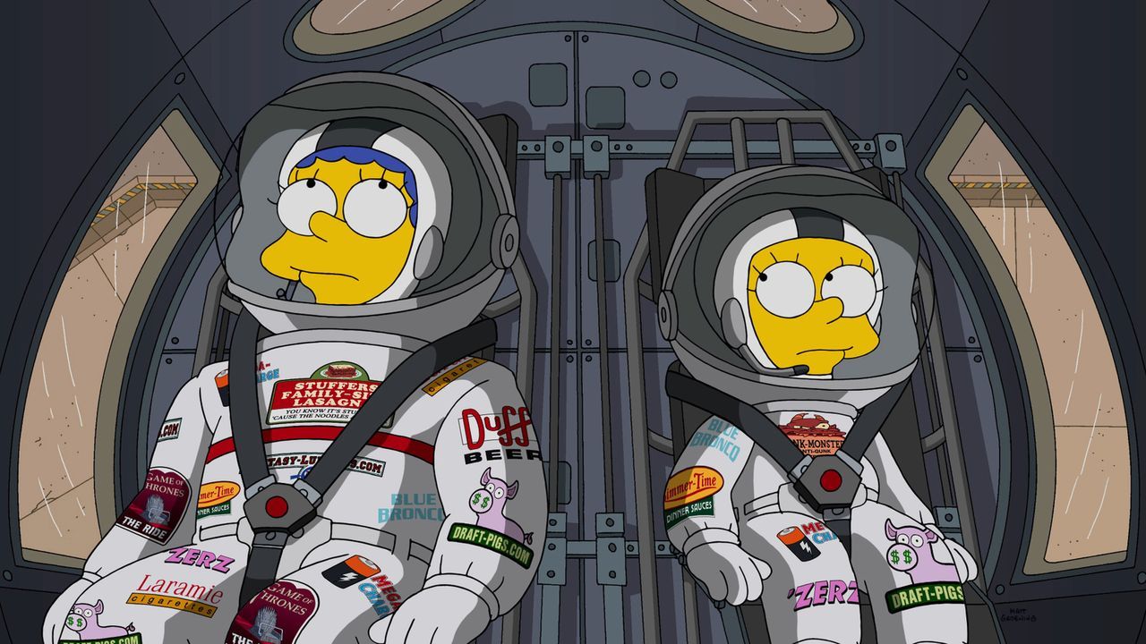 Auf einer Mission Richtung Mars: Lisa (r.) und Marge (l.) haben sich für ein Freiwilligen Programm gemeldet und wurden auserwählt ... - Bildquelle: 2015 Fox and its related entities.  All rights reserved.