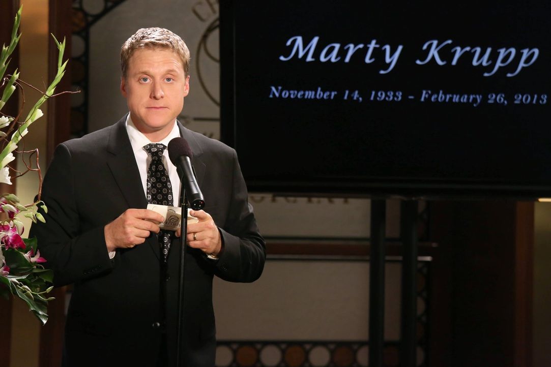 Organisiert gemeinsam mit George eine angemessene Trauerfeier für Maty: Noah (Alan Tudyk) ... - Bildquelle: Warner Brothers