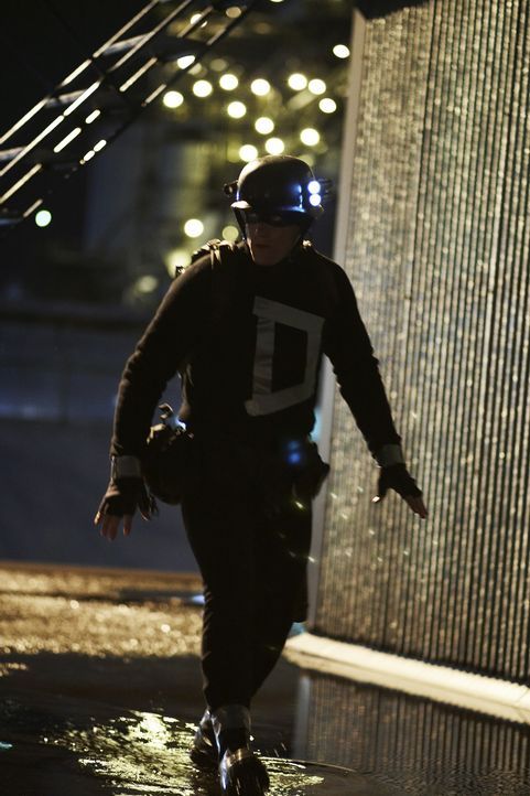 Nacht für Nacht ist Arthur Poppington (Woody Harrelson) als Superheld in der Stadt unterwegs. Da er jedoch über keine Superkräfte verfügt und no... - Bildquelle: 2009 Darius Films Inc. All Rights Reserved.