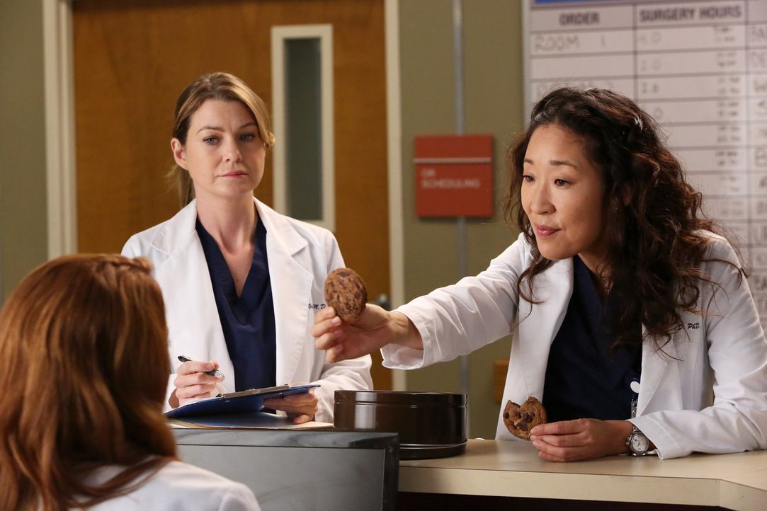 Neue Herausforderungen warten auf Cristina (Sandra Oh, r.), Meredith (Ellen Pompeo, M.) und April (Sarah Drew, l.) ... - Bildquelle: ABC Studios