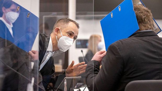 Vergiftete Zimtschnecke für die Ehefrau